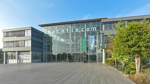 Bechtle Unternehmenszentrale in Neckarsulm – repräsentativer Hauptsitz des IT-Dienstleisters.