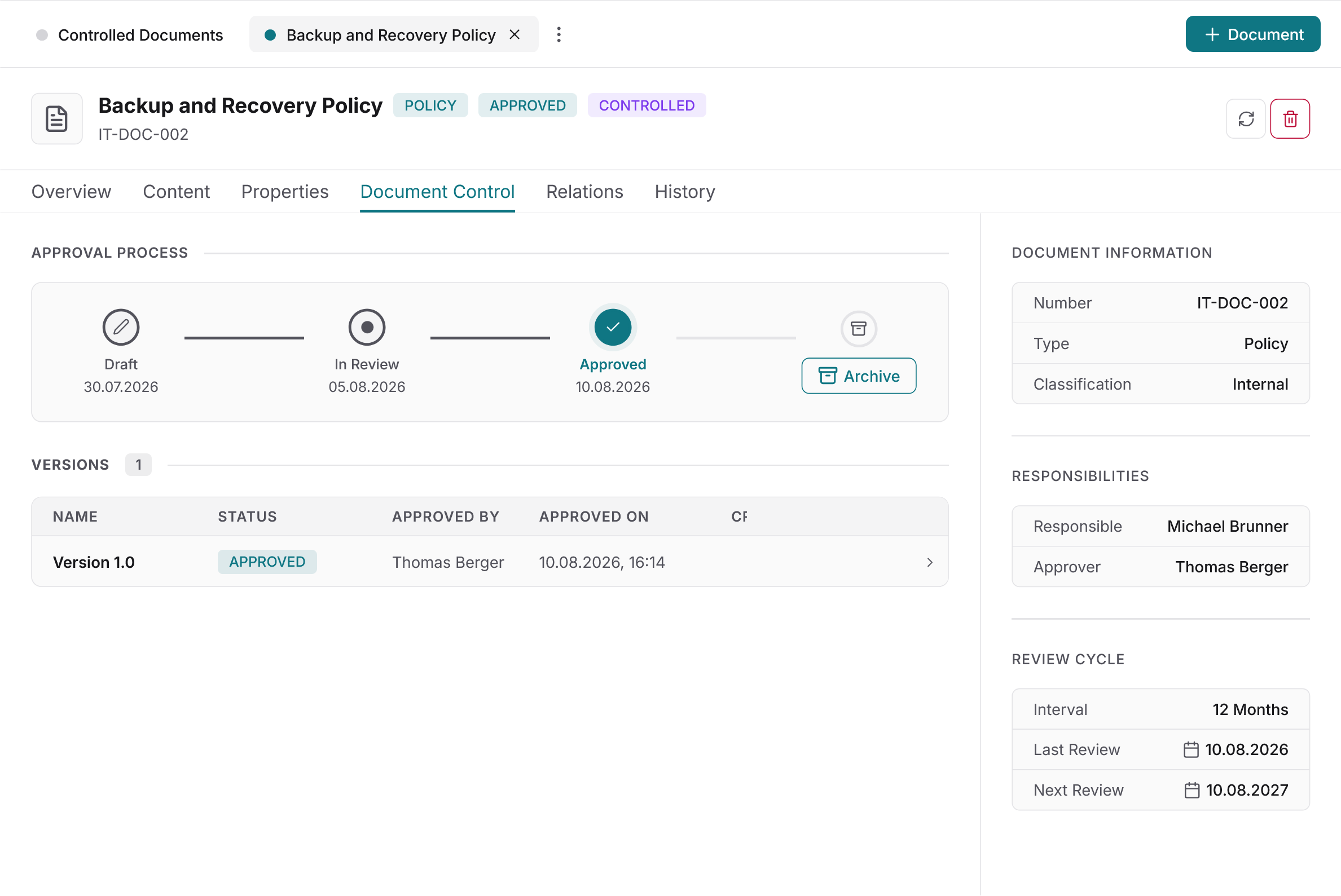 Docusnap365 Controlled Documents Document Control tab of a policy with approval steps Draft, In Review, Approved and Archive, a versions table and panels for responsibilities and review cycle